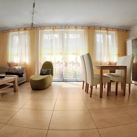 Strandvilla Тиссов